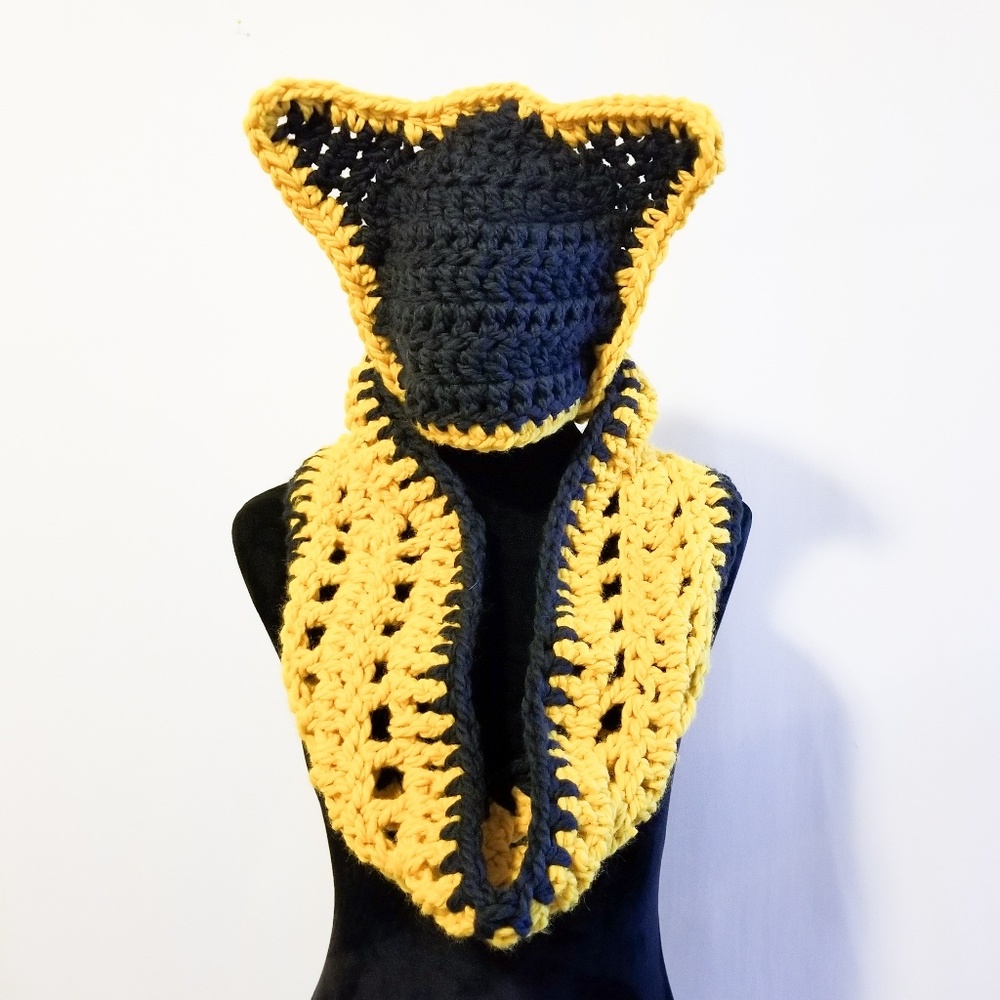 Spooky Cat Ear Hat Essential Fall Cowl Combo
